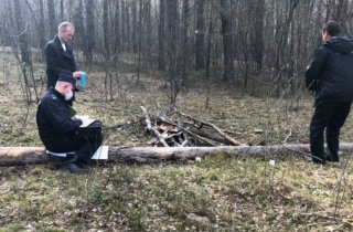 Находился в розыске: тело мужчины нашли в лесу возле Калинковичей