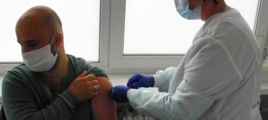 На предприятиях Мозыря начали работать здравпункты по вакцинации от COVID-19