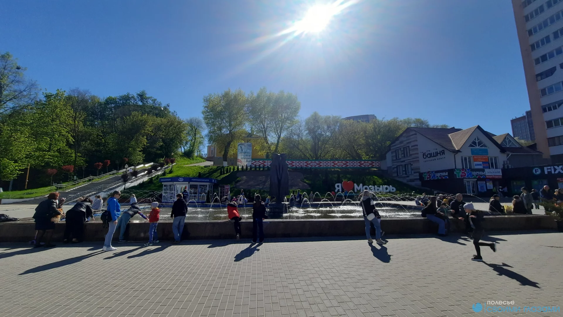 Главный городской фонтан открылся на летний сезон