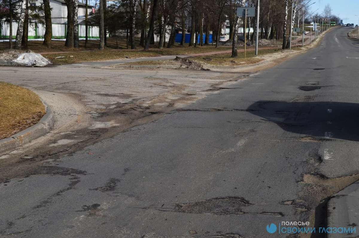 Есть вопросы  к качеству дорог? Позвони  в КГК