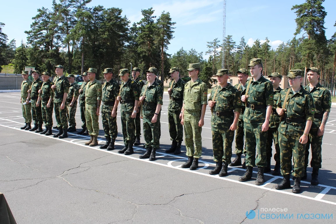 На базе Мозырского погранотряда проходит  сбор военнообязанных