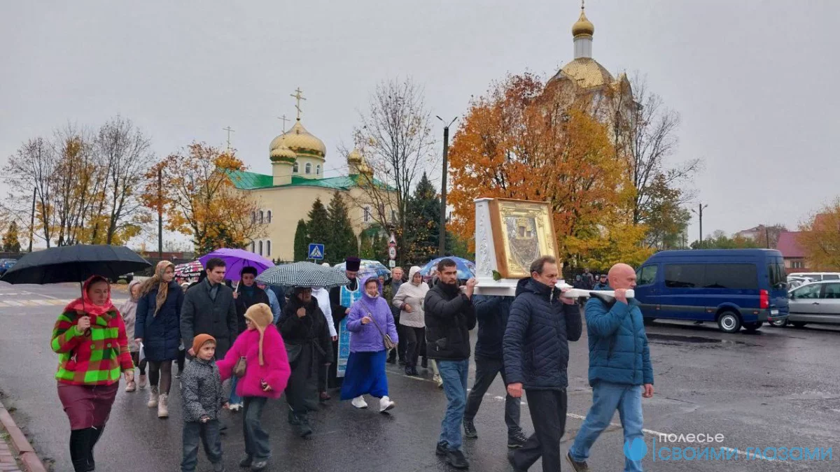 В Калинковичах прошел Крестный ход с иконой Божией Матери