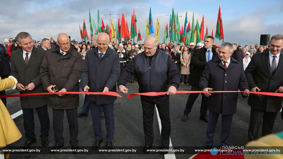 Мост через Припять в Мозыре встречает гостей