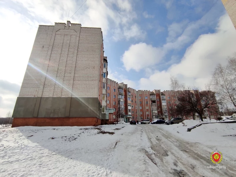 В Мозыре в подвале многоэтажки умер мужчина