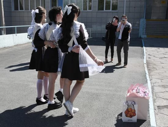 Когда в белорусских школах пройдут выпускные вечера и линейка